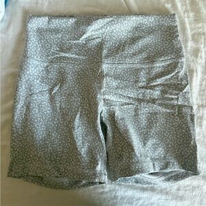 Lululemon Wonder Train High Rise Short